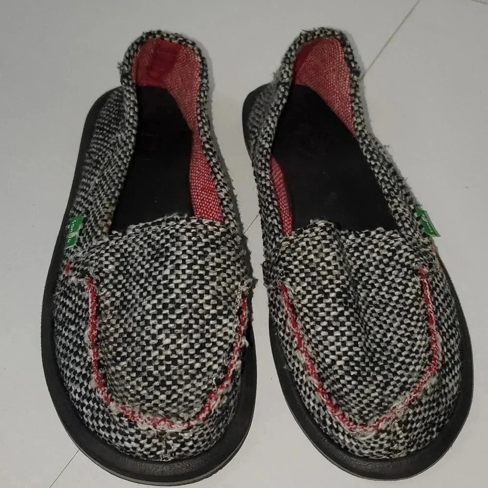 Sanuk Donna Hemp woven slip-on‎ flats black & white textured upper Size 9